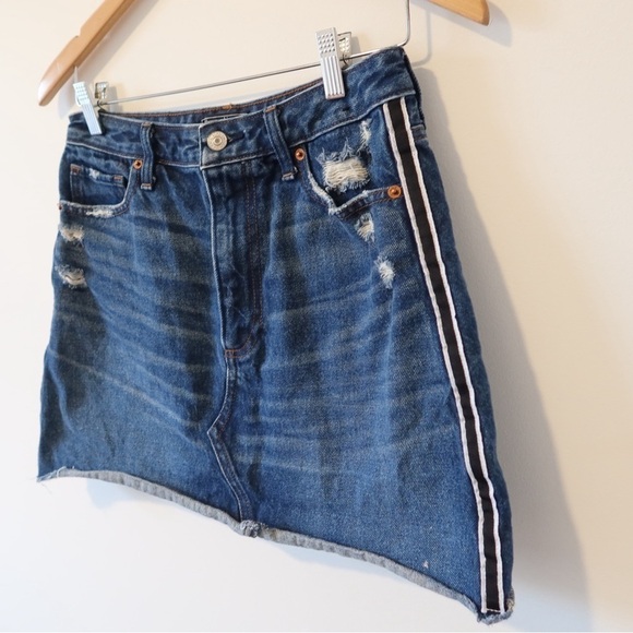 Abercrombie & Fitch Natural Rise Denim A-Line Skirt size 28 / 6 - Picture 2 of 7